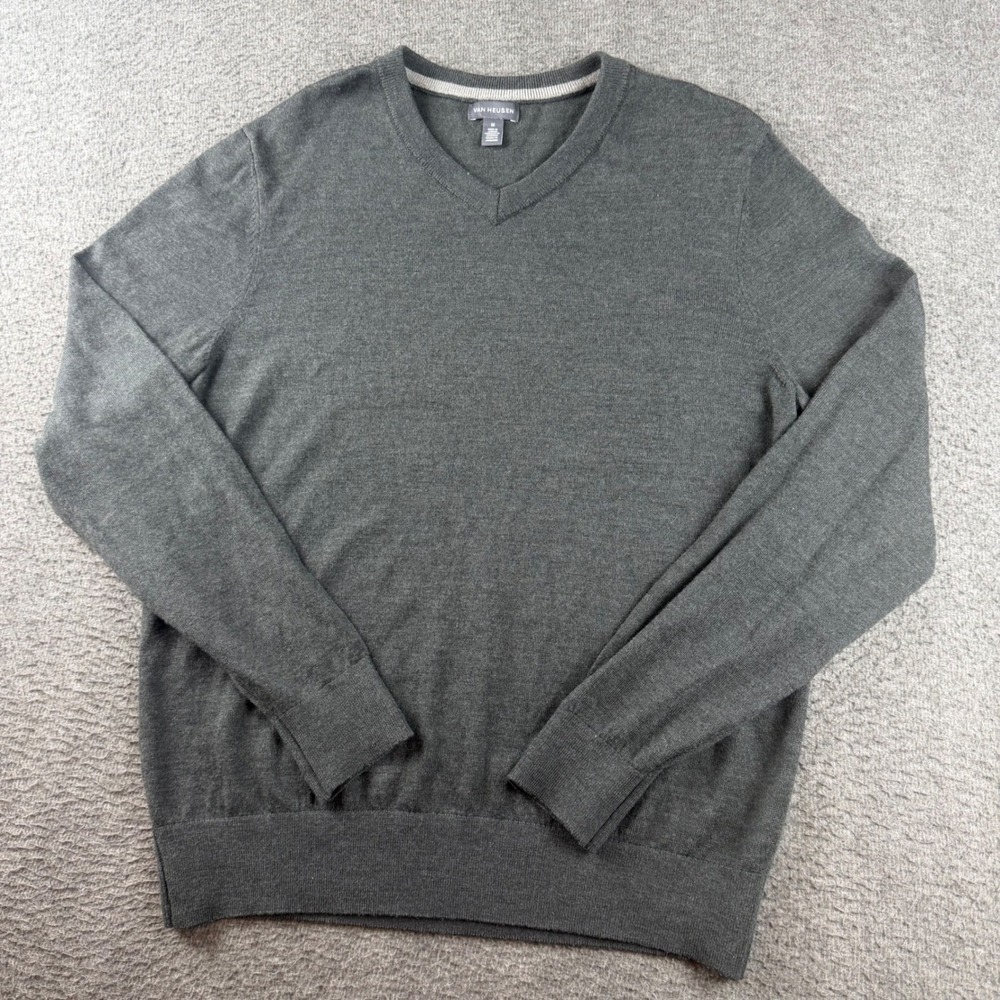 Van Heusen V-Neck Sweater Men's Medium Gray Wool Blend Long Sleeve Knit